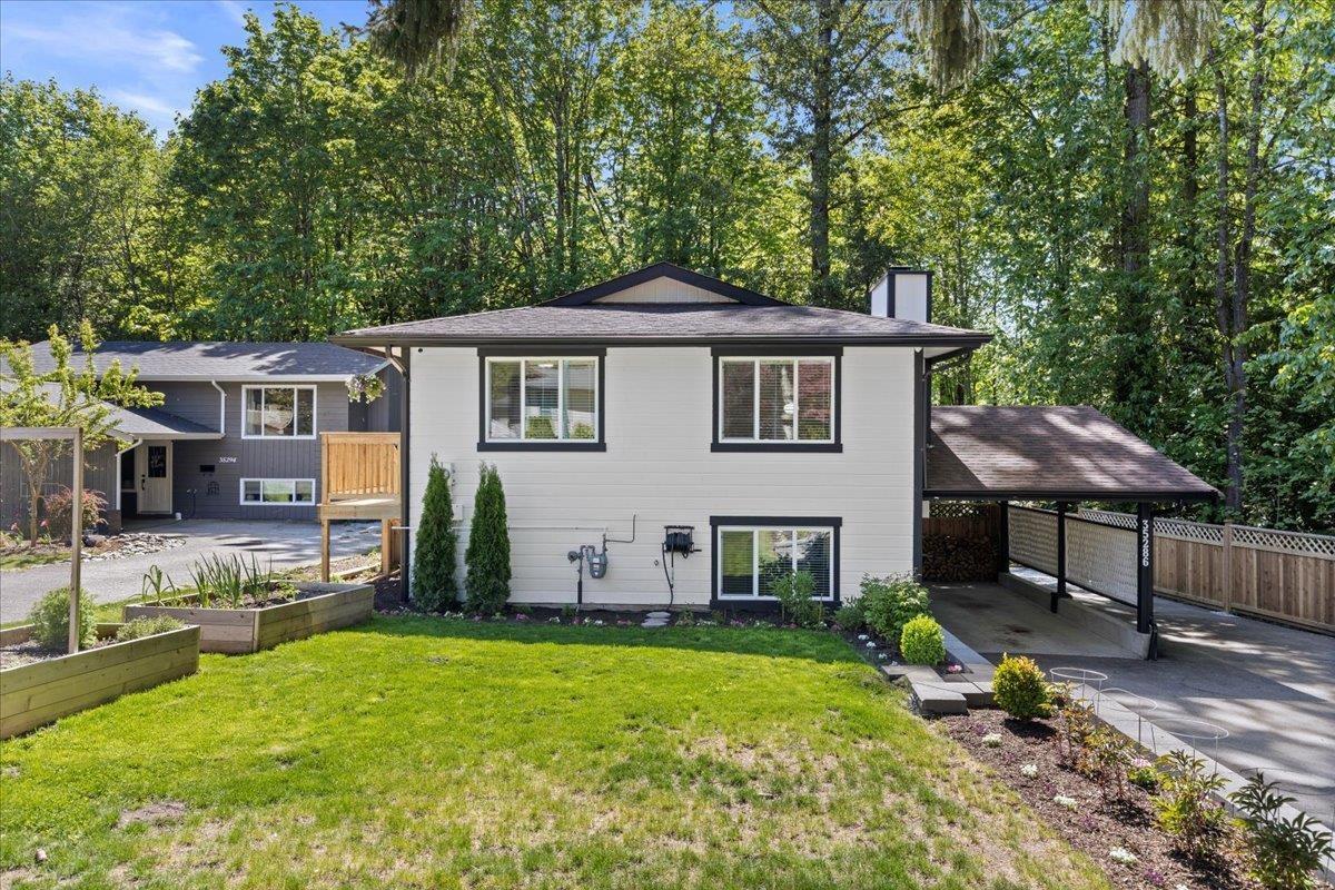 35286 SELKIRK AVENUE