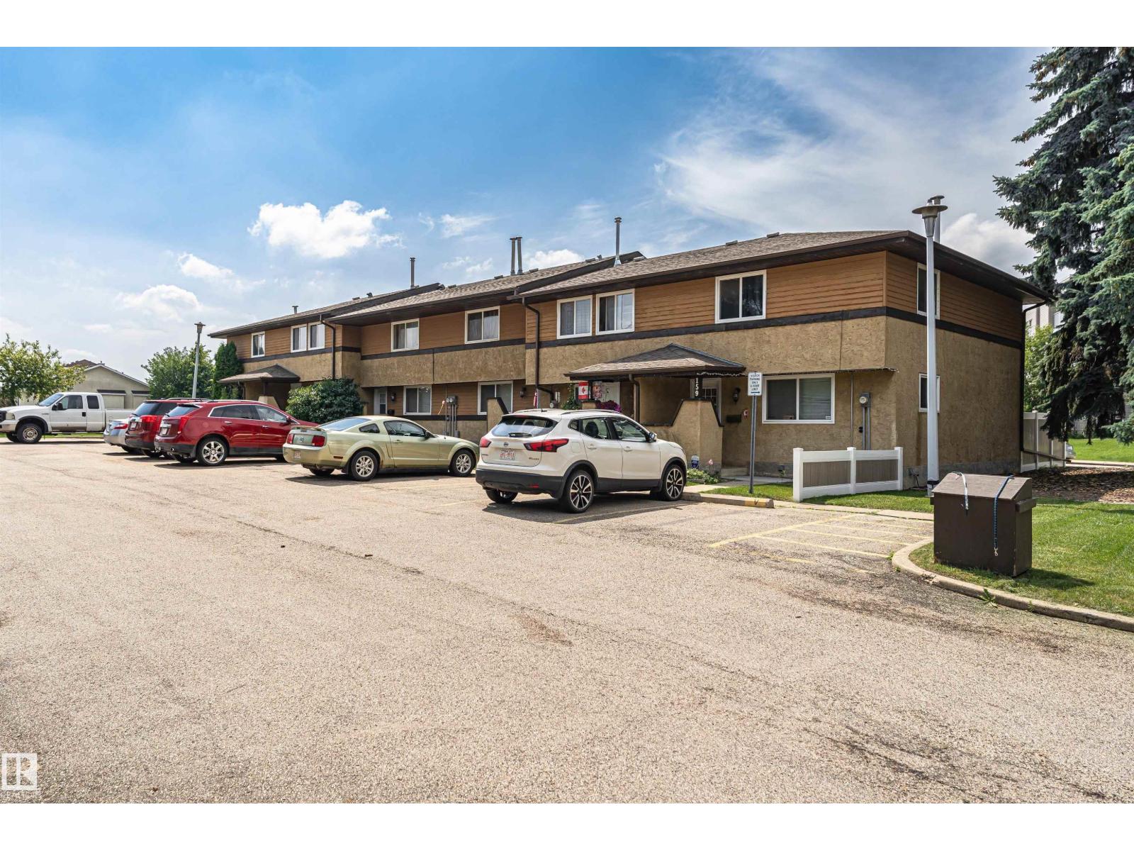 155 WOODBOROUGH WY NW