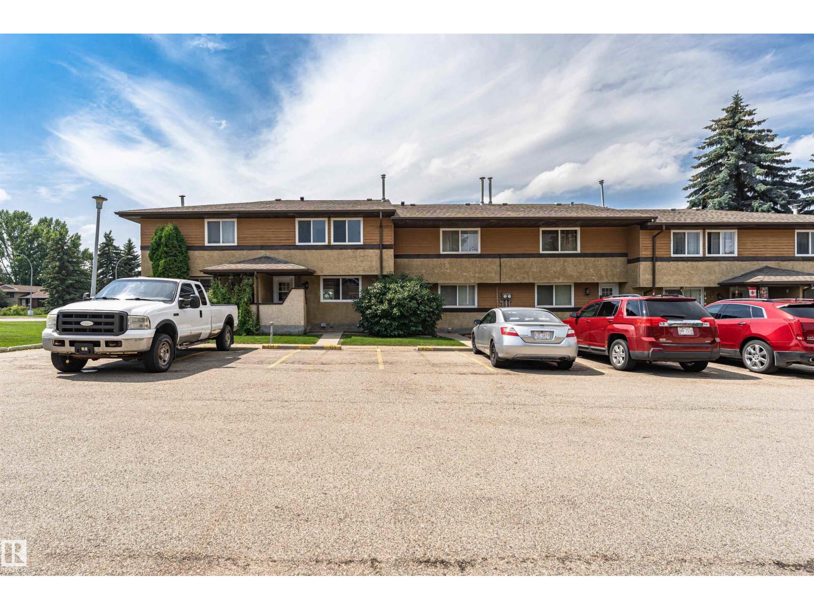 155 WOODBOROUGH WY NW