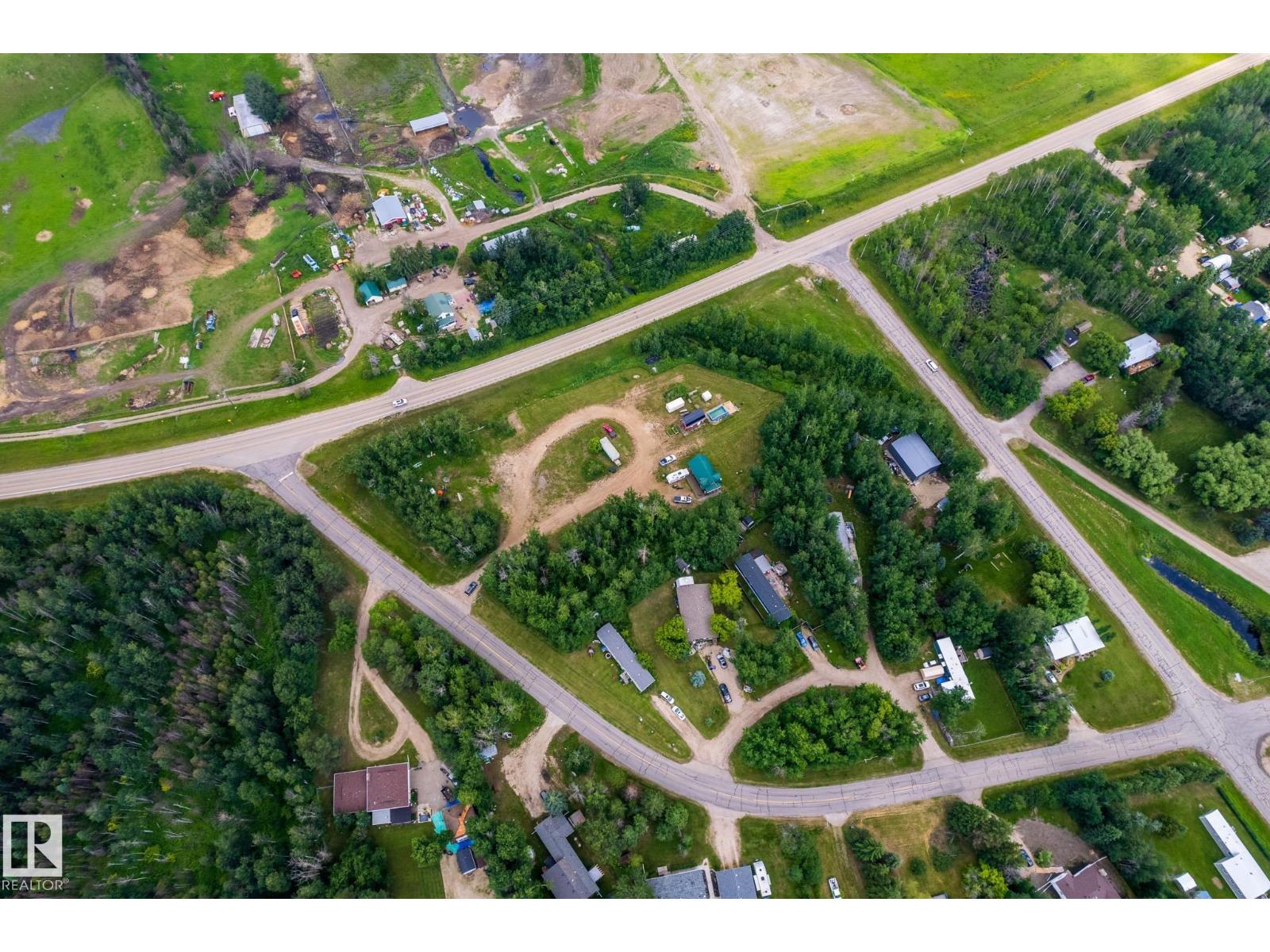 54500 LAC STE ANNE TR