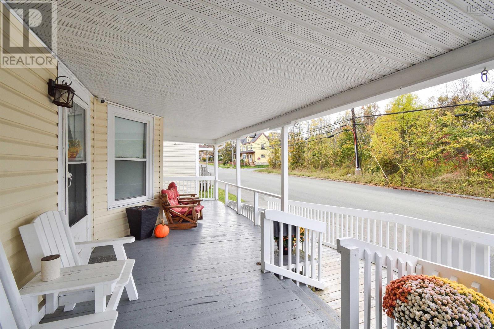 121 - 123 PIERCE Street