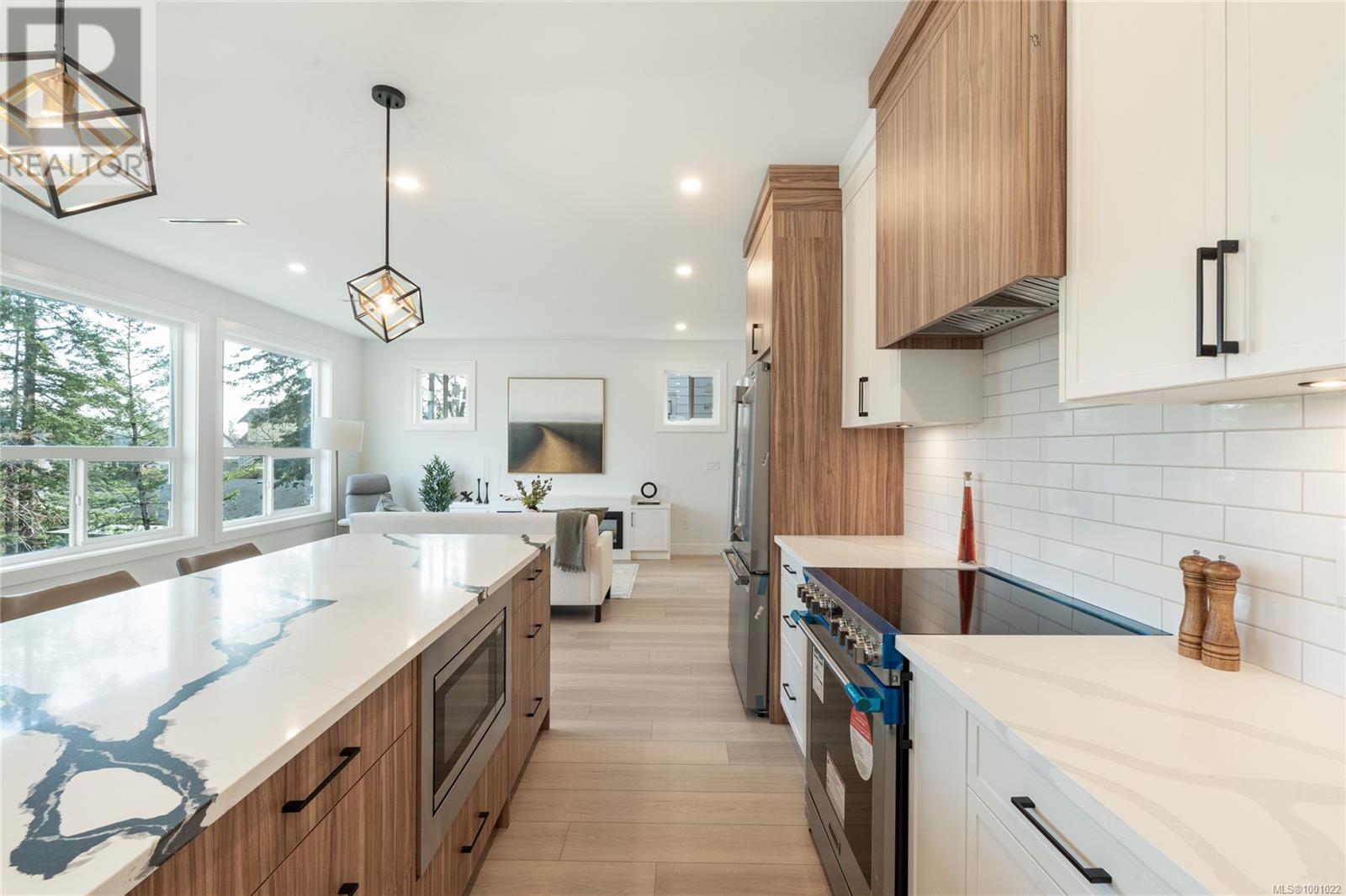 2339 Swallow Pl