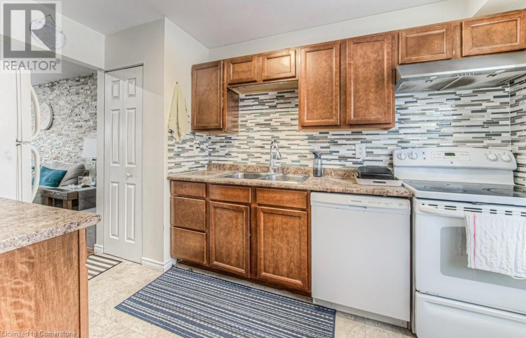 52 MONTCALM Drive Unit# 7