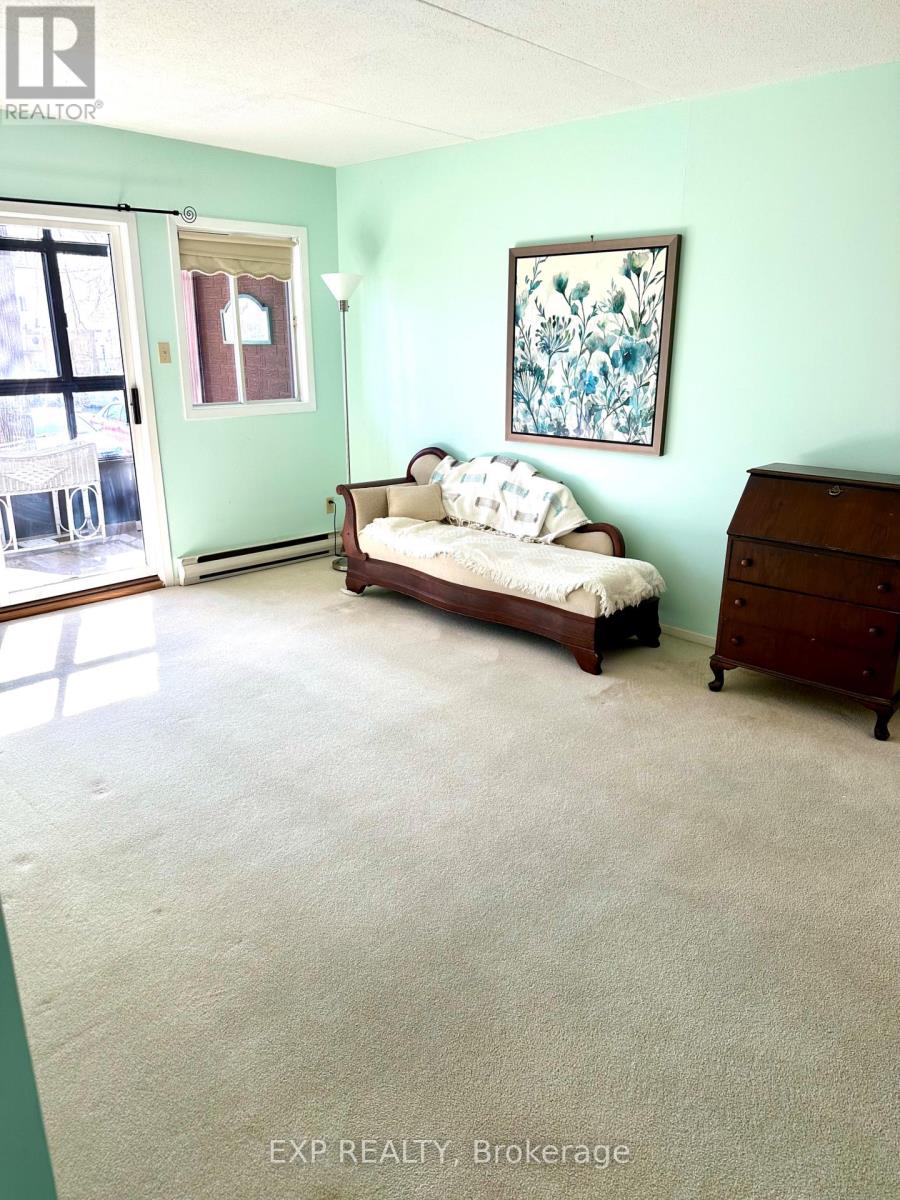 208 - 15 FINDLAY AVENUE