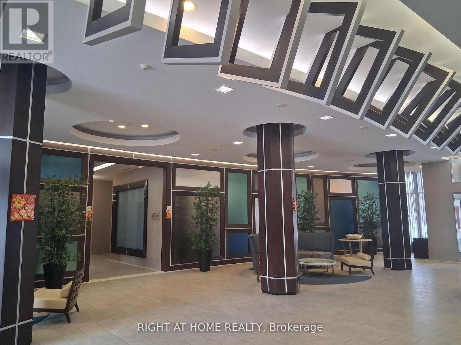 1808 - 5791 YONGE STREET