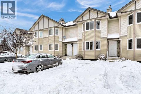 34 Royal Birch Villas NW Calgary AB T3G5V2
