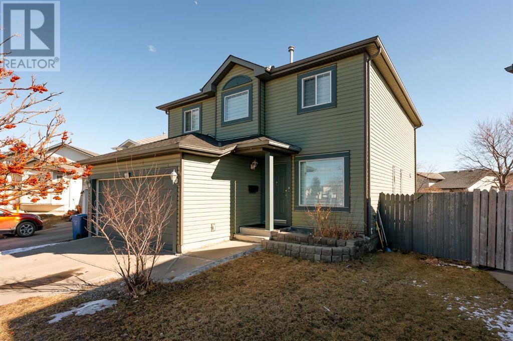 207 Appleglen Park SE