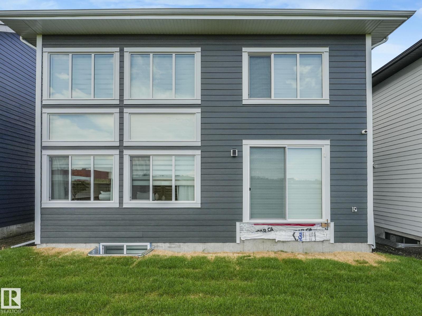 33 Birkshire Crescent