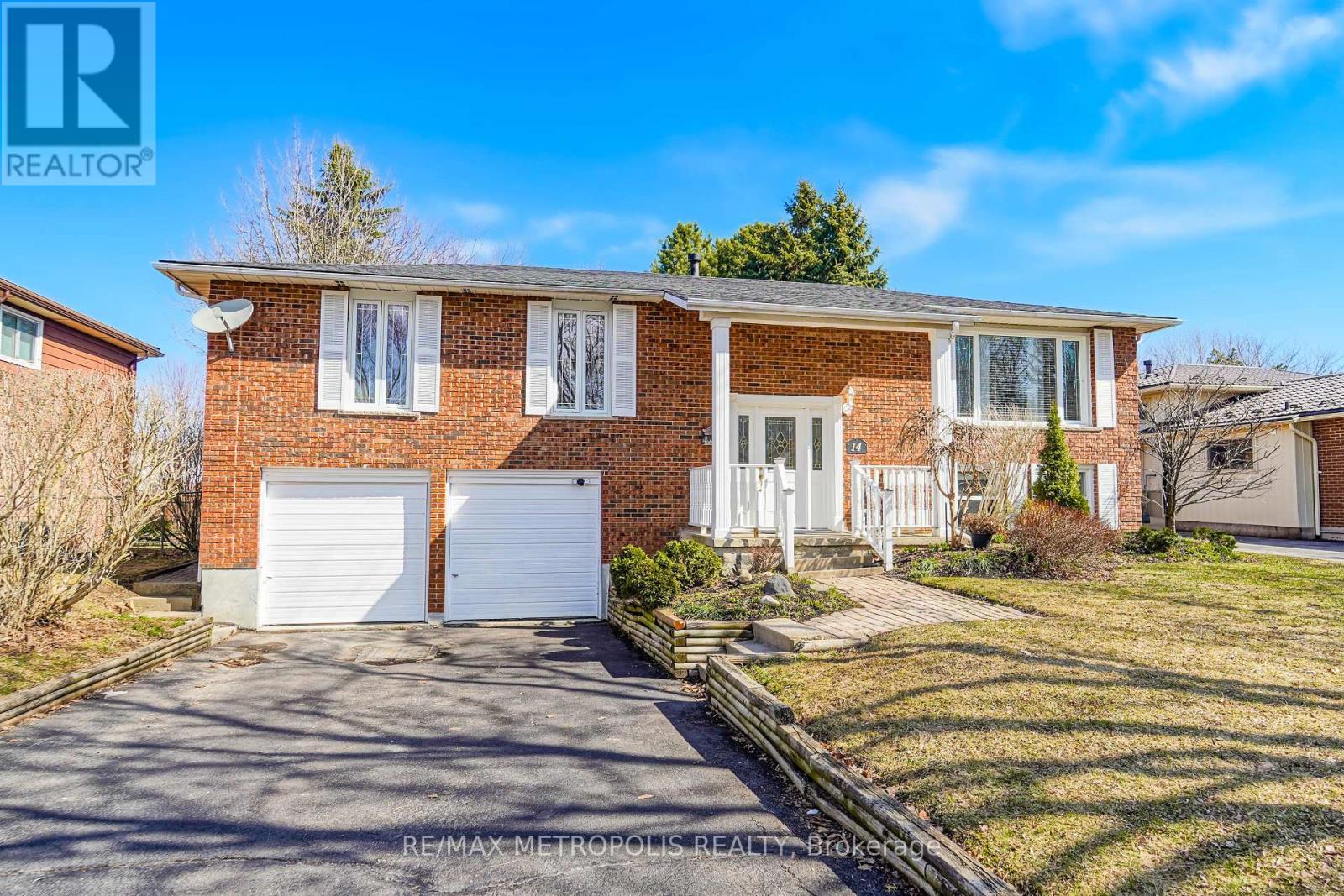 14 MURRAY HILL ROAD