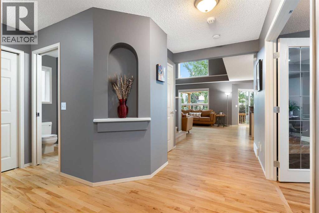 131 Valley Stream Close NW
