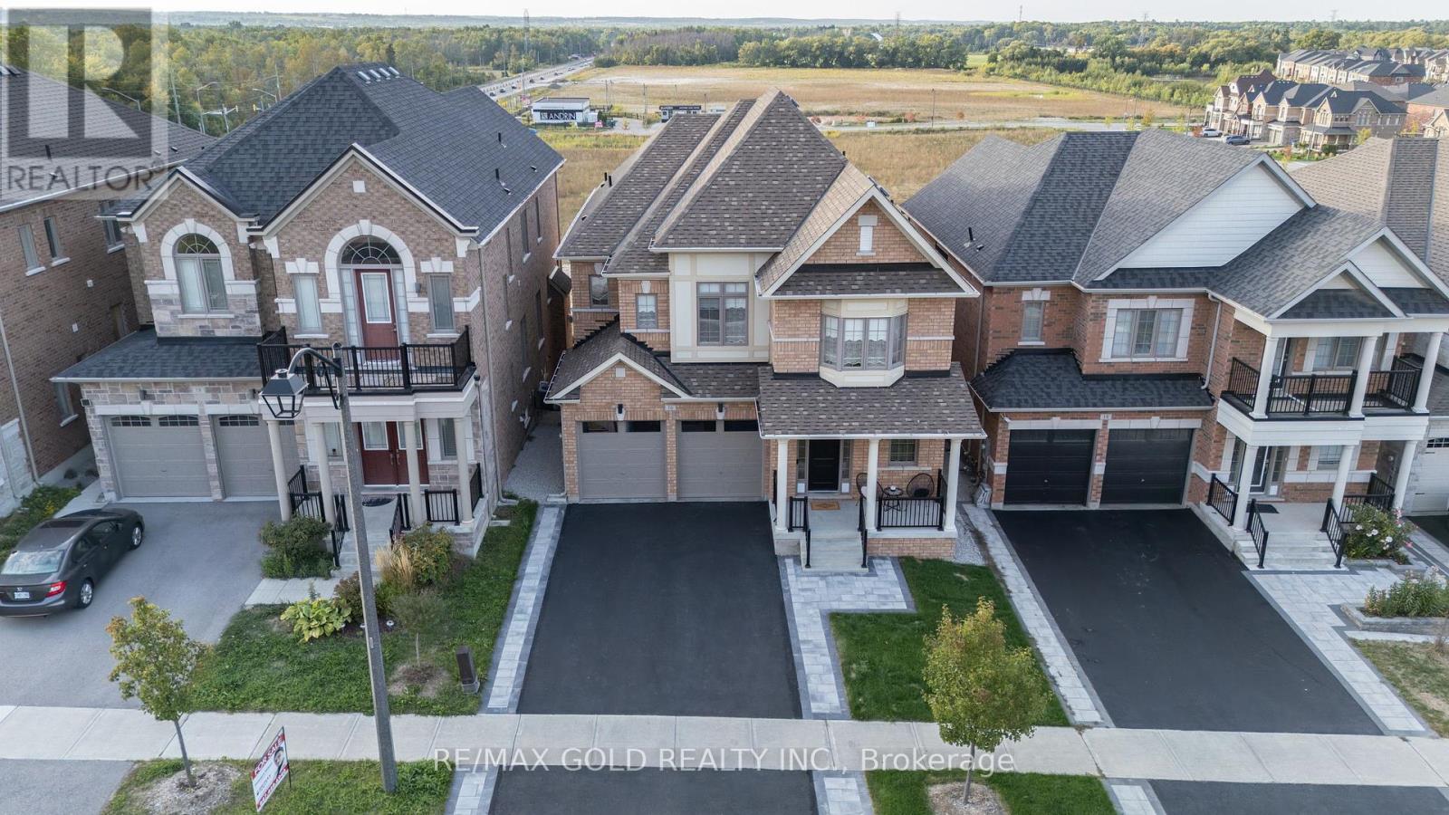 16 FRANK KELLY DRIVE