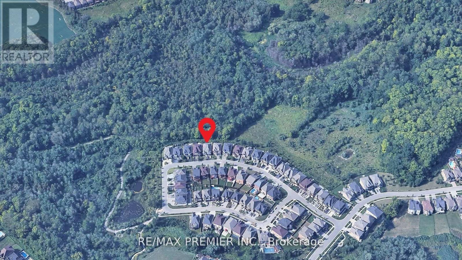 76 HEINTZMAN CRESCENT