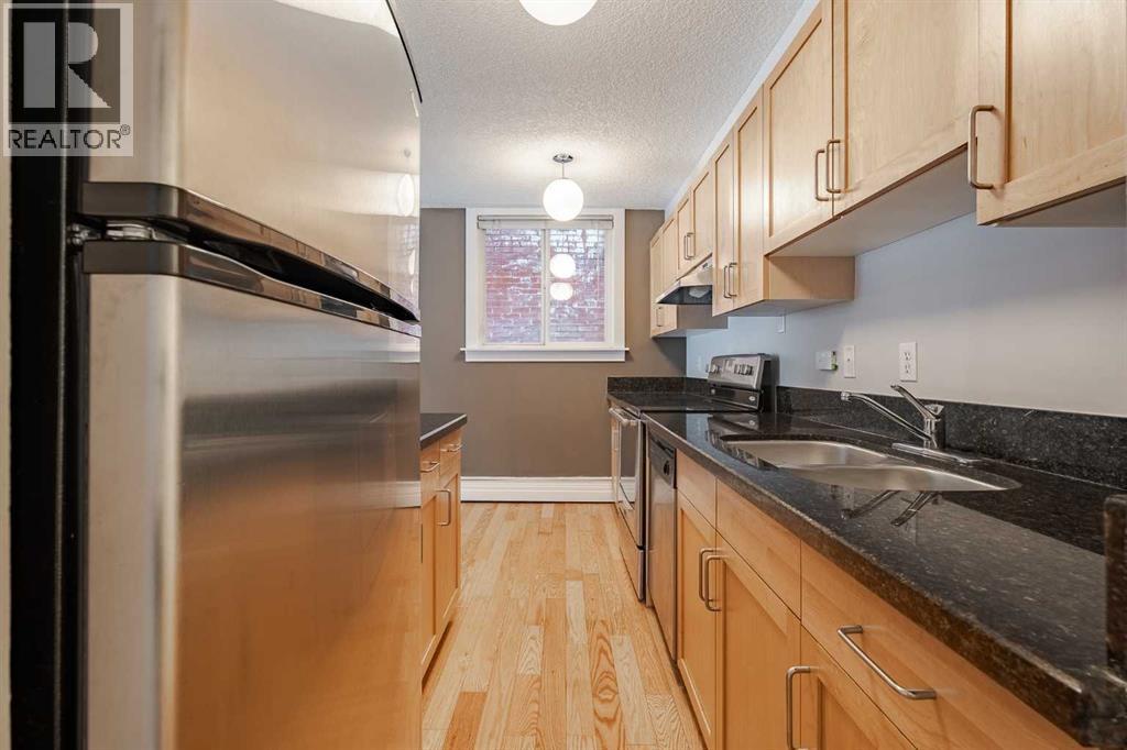 105, 934 2 Avenue NW