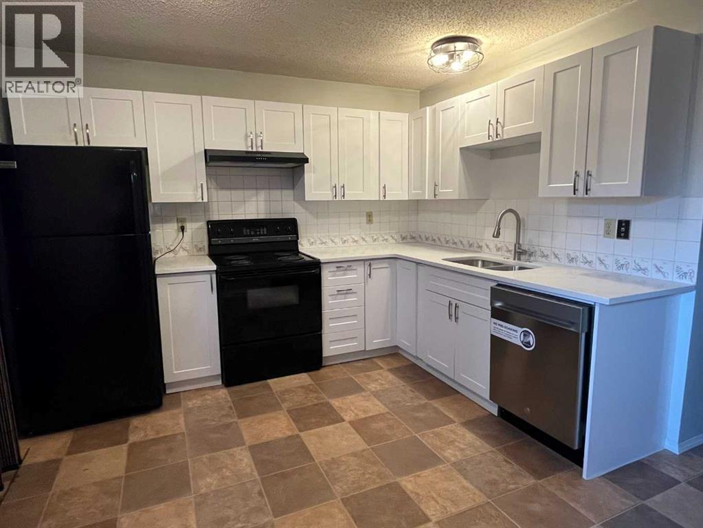 90 Abalone Crescent NE