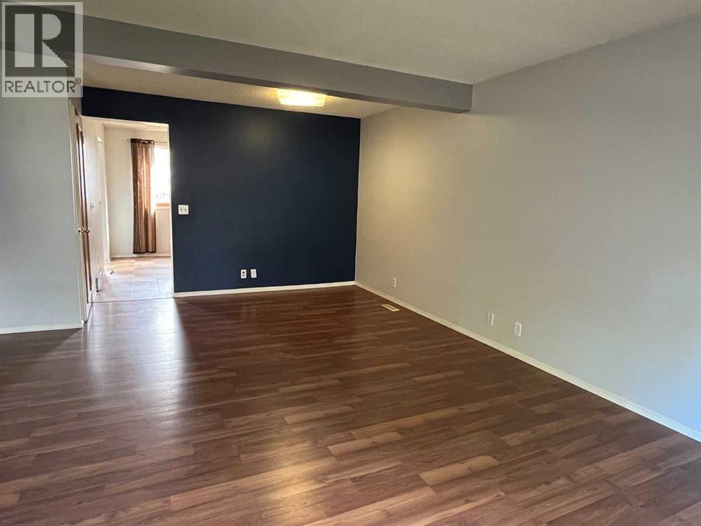 90 Abalone Crescent NE