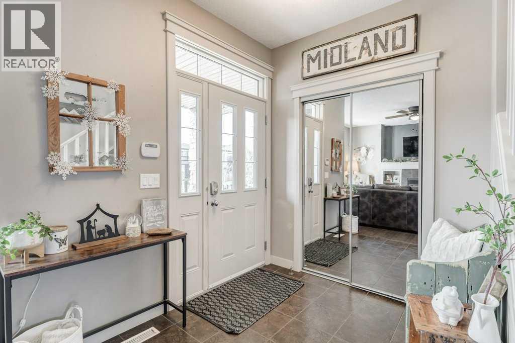 1326 Ravenswood Drive SE