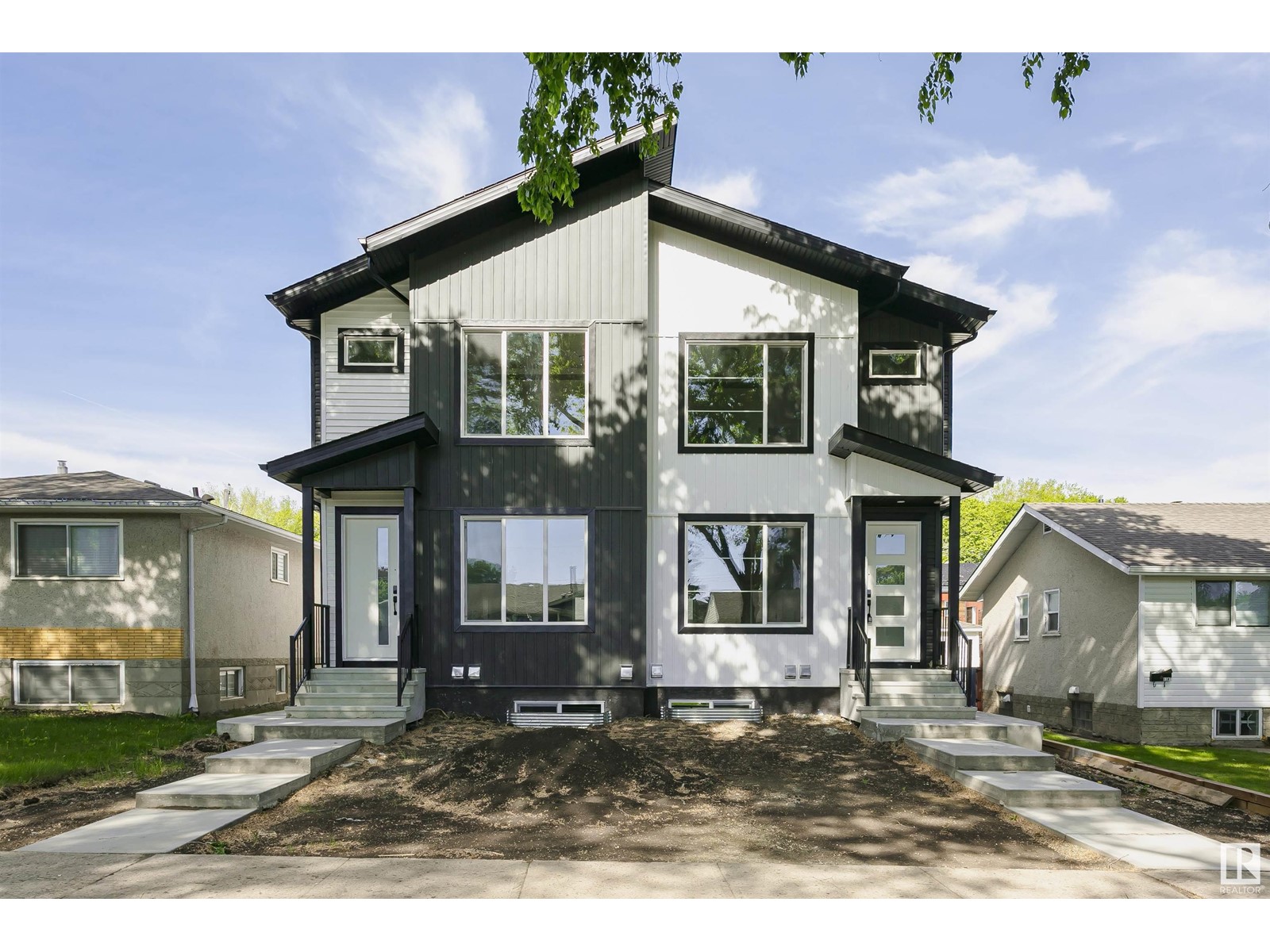 10332 77 ST NW