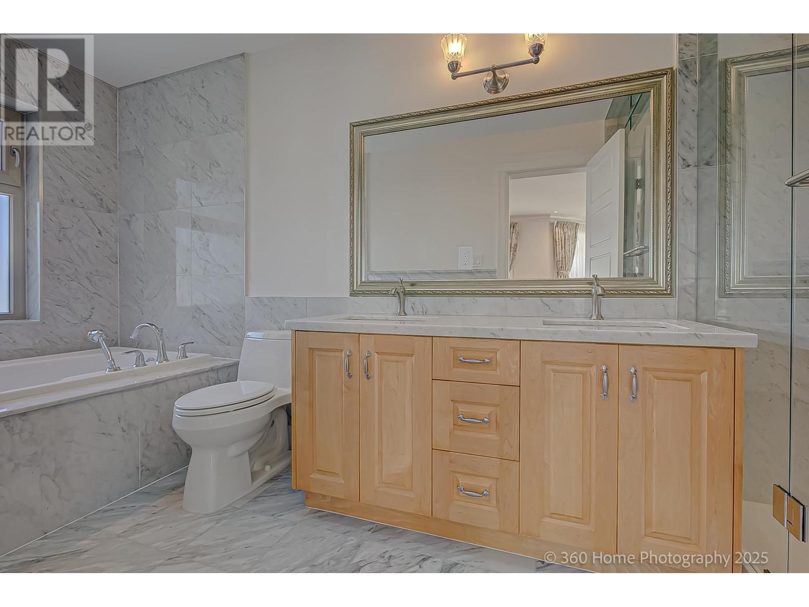 28 W 47TH AVENUE