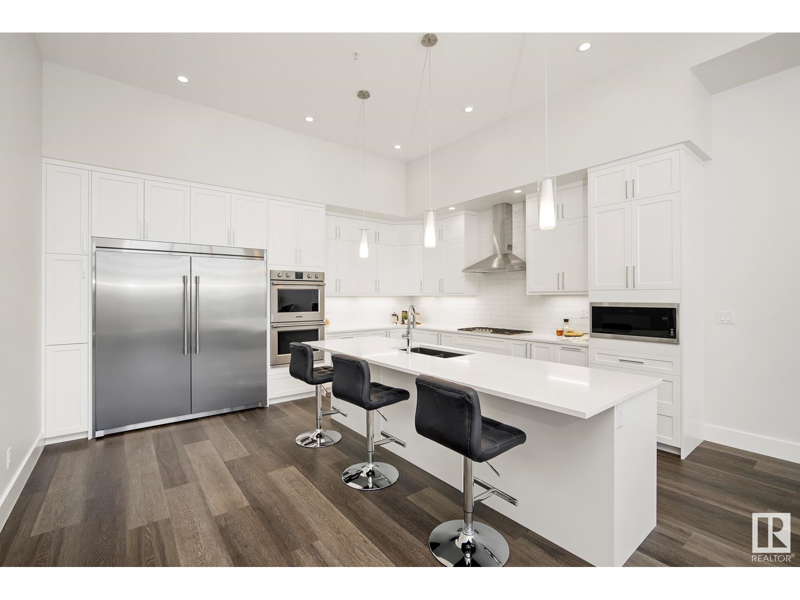 #1032 200 BELLEROSE DR