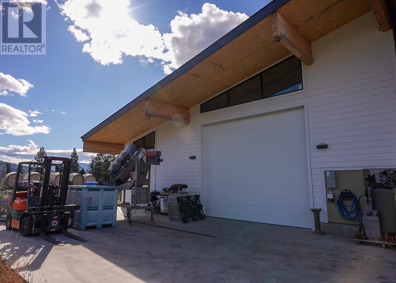 4112 McLean Creek Road