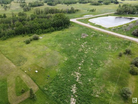 #458 20212 TWP ROAD 510 Rural Strathcona County AB T8G1E8