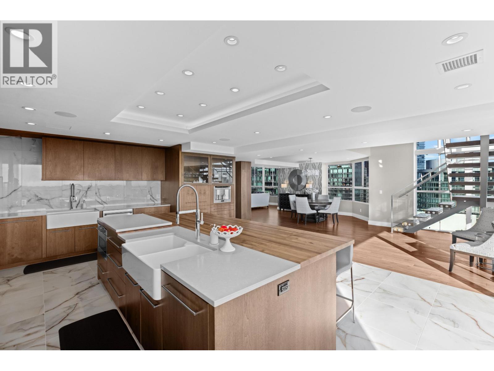 3101 717 JERVIS STREET