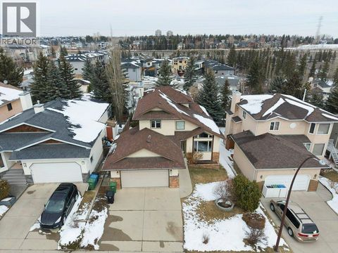 16 Straddock Crescent SW Calgary AB T3H2S8