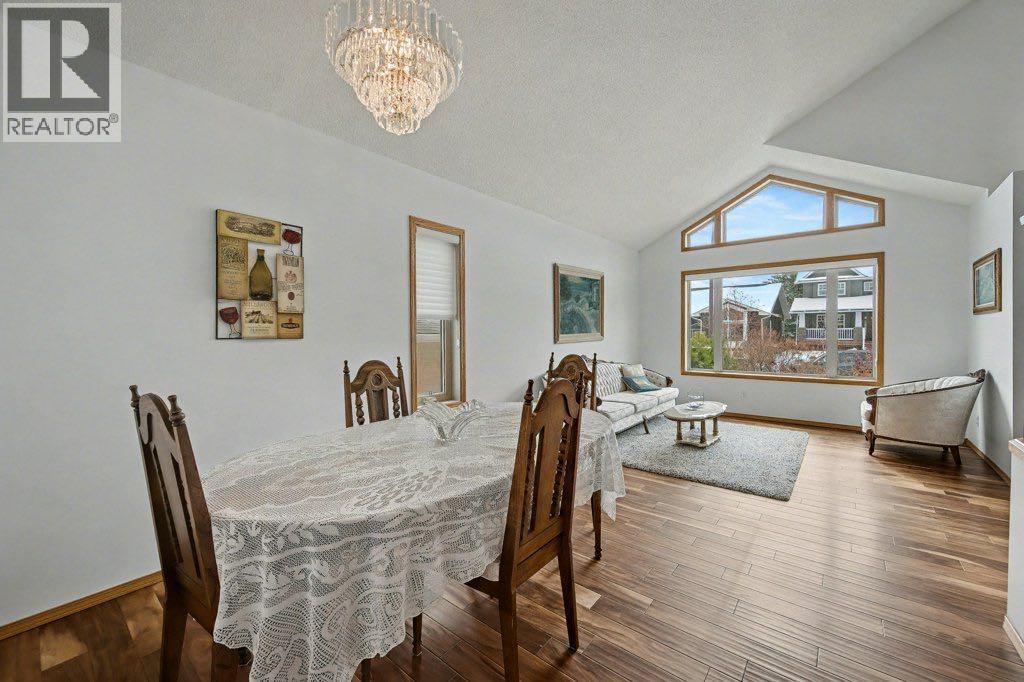 16 Straddock Crescent SW