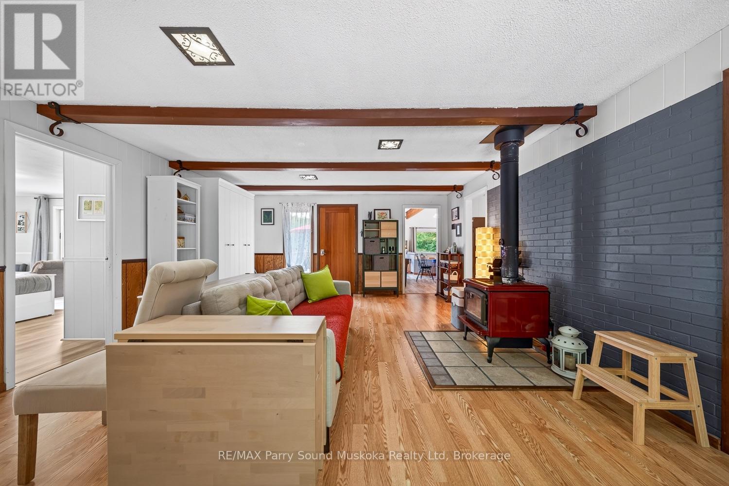 3 RIDGEWAY DRIVE