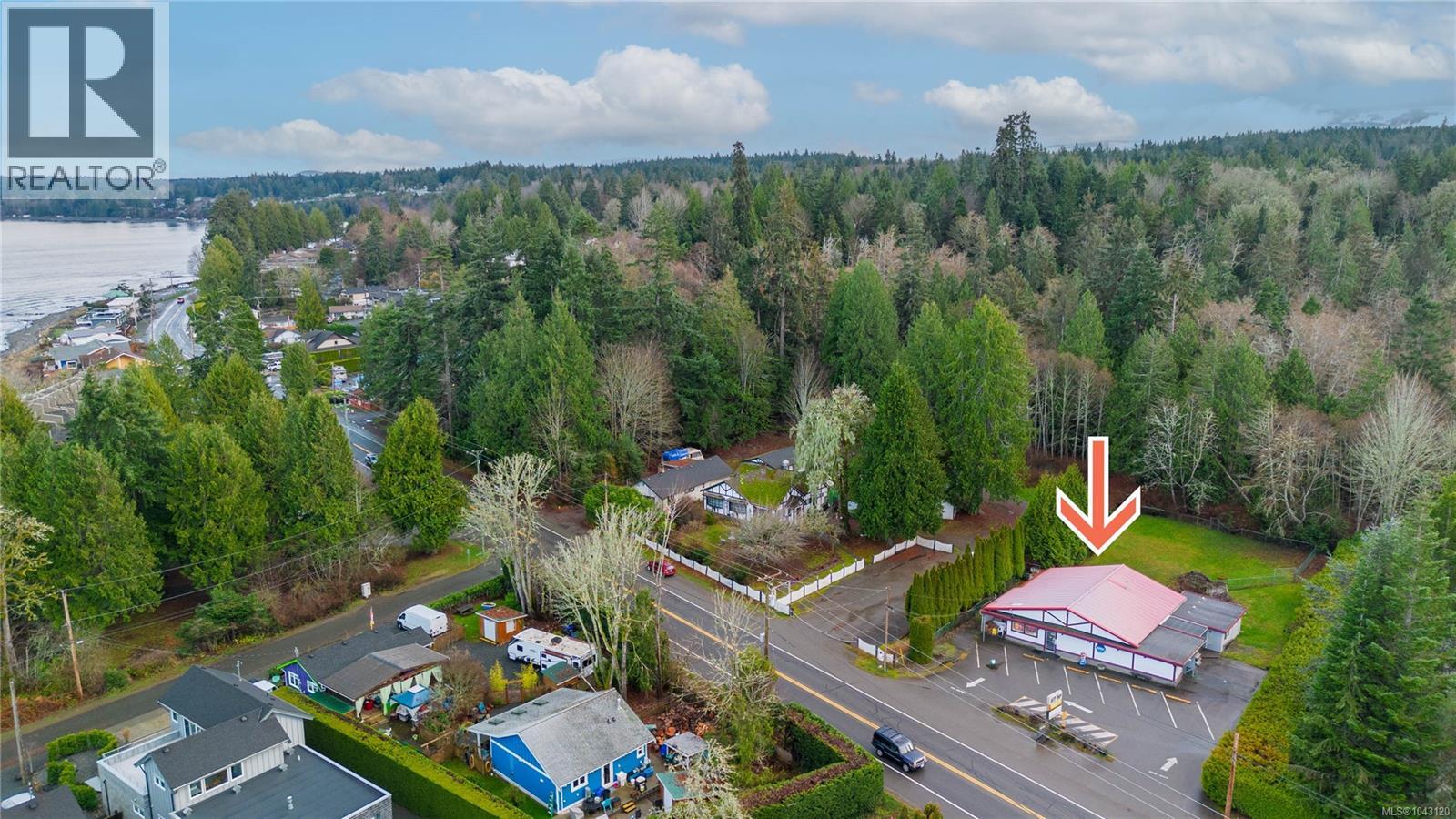 3346 Island Hwy W