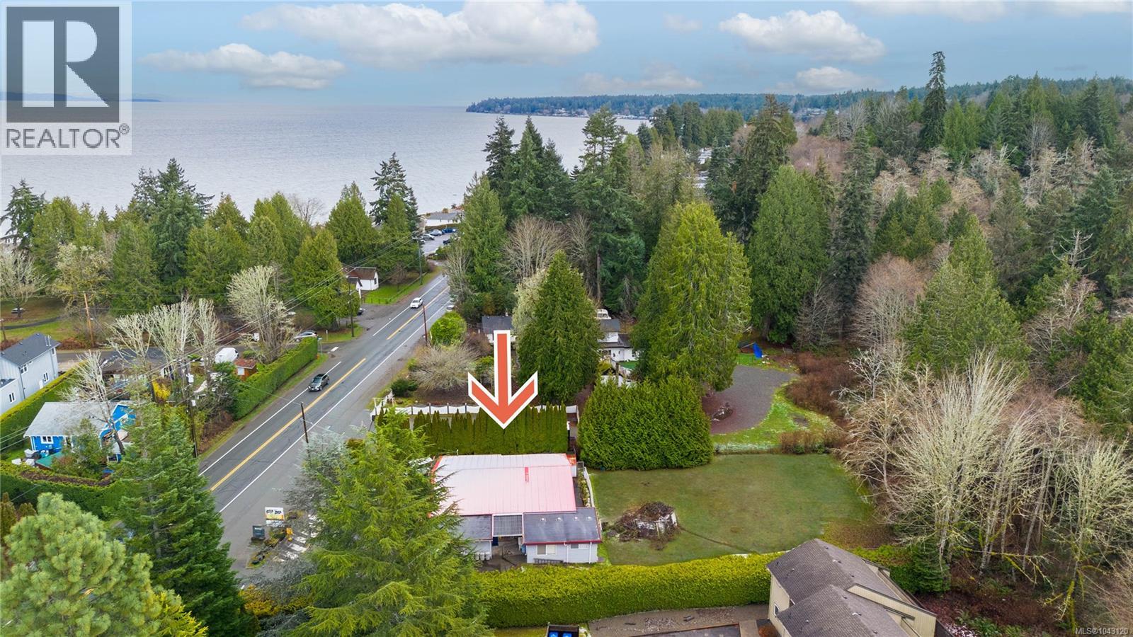 3346 Island Hwy W