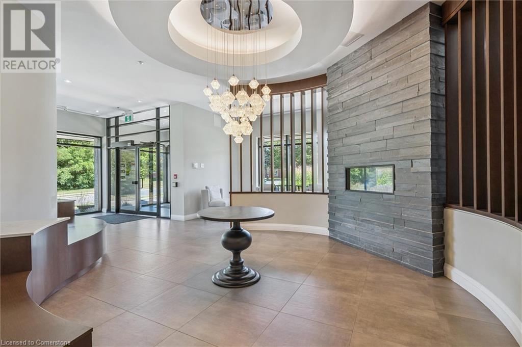 1 REDFERN Avenue Unit# 102