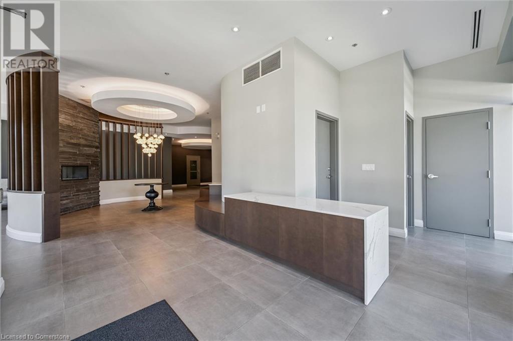 1 REDFERN Avenue Unit# 102