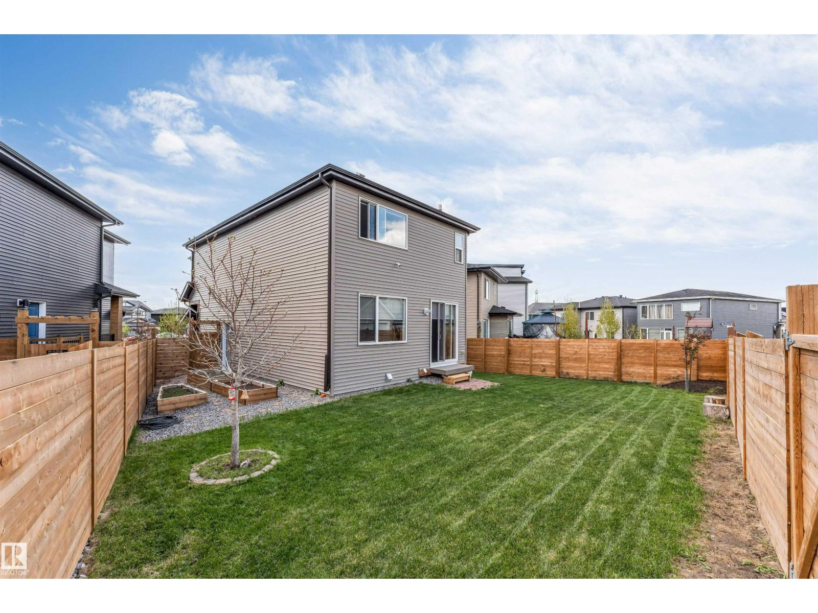 425 41 ST SW