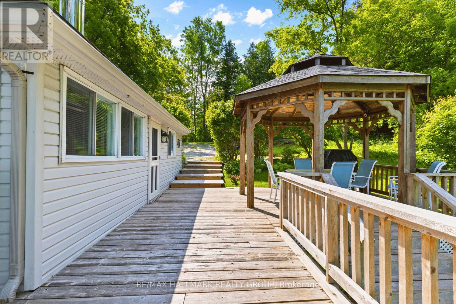 118 HALL SHORE ROAD
