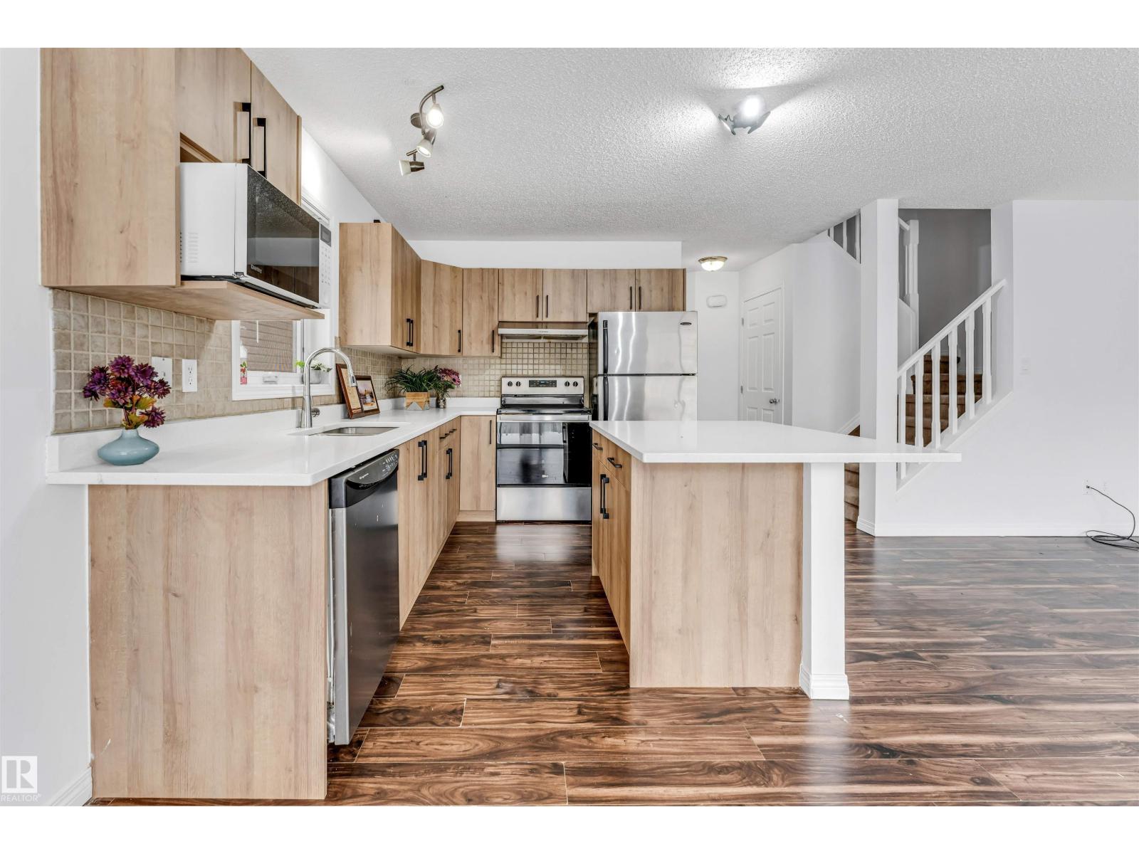 96 4350 23 ST NW