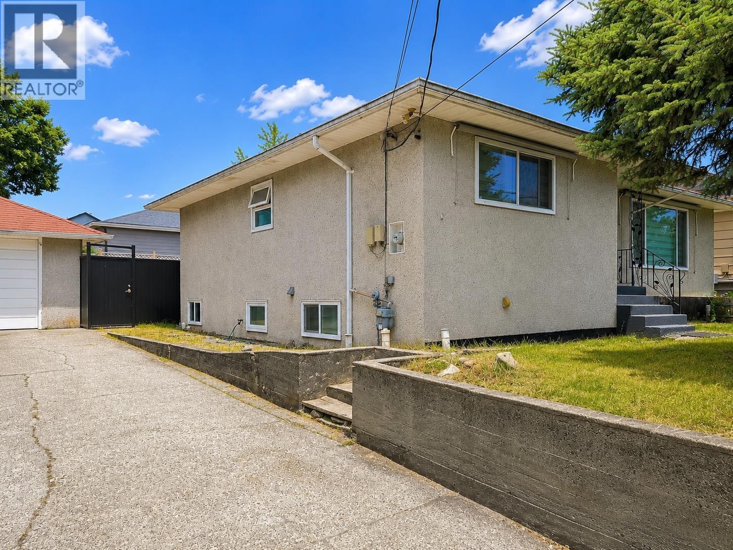 1309 EDINBURGH STREET