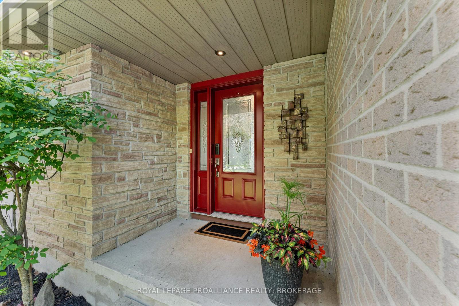 80 LIMERIDGE DRIVE