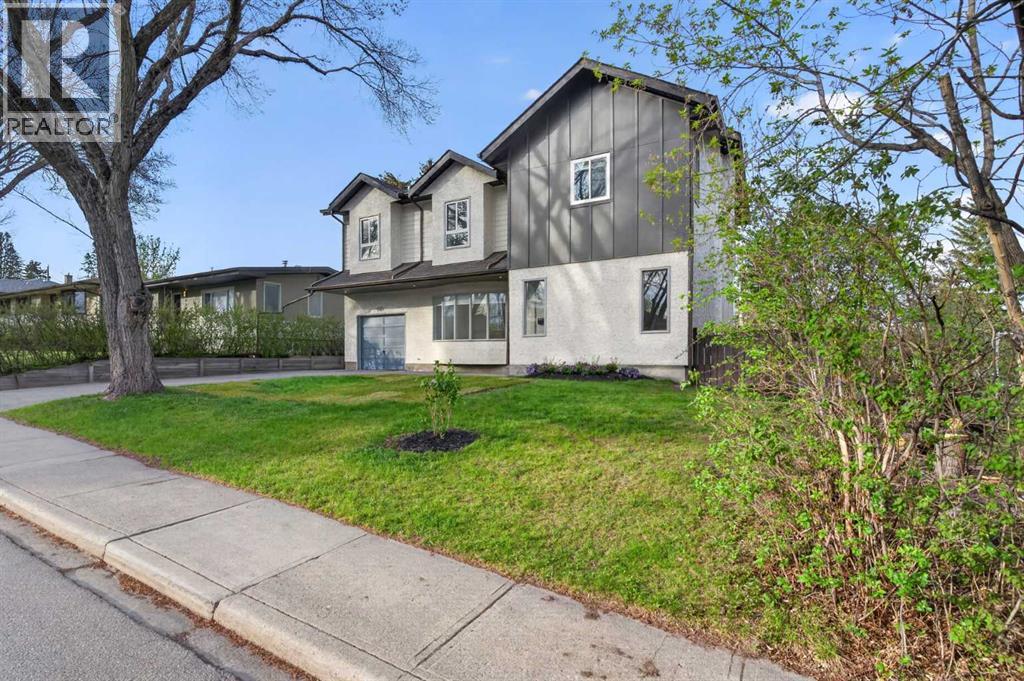 416 Thornhill Place NW