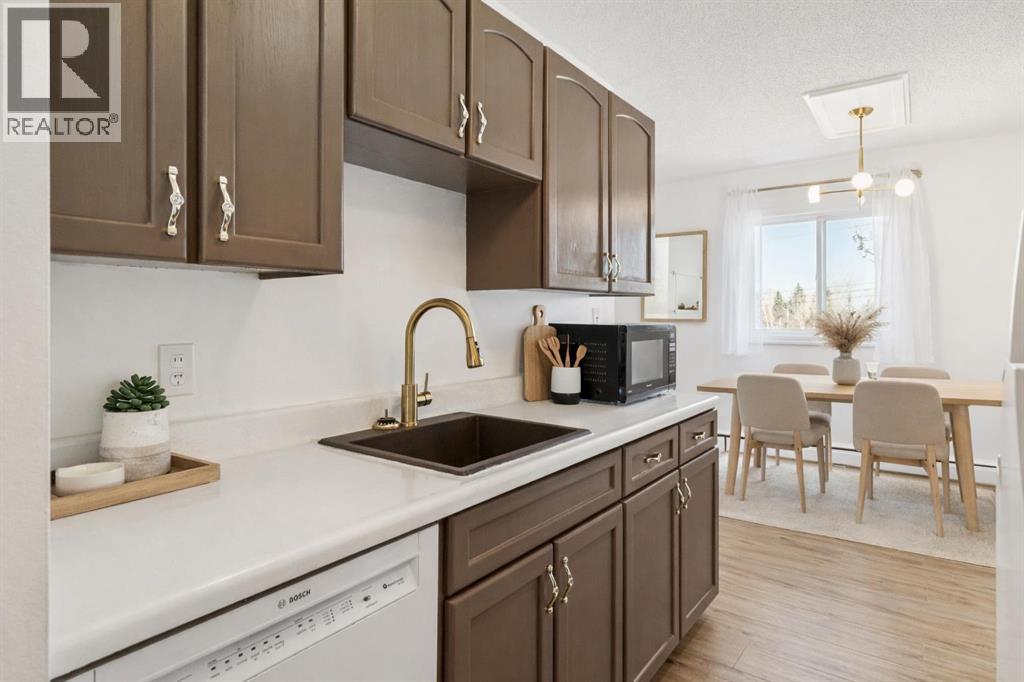 54, 366 94 Avenue SE