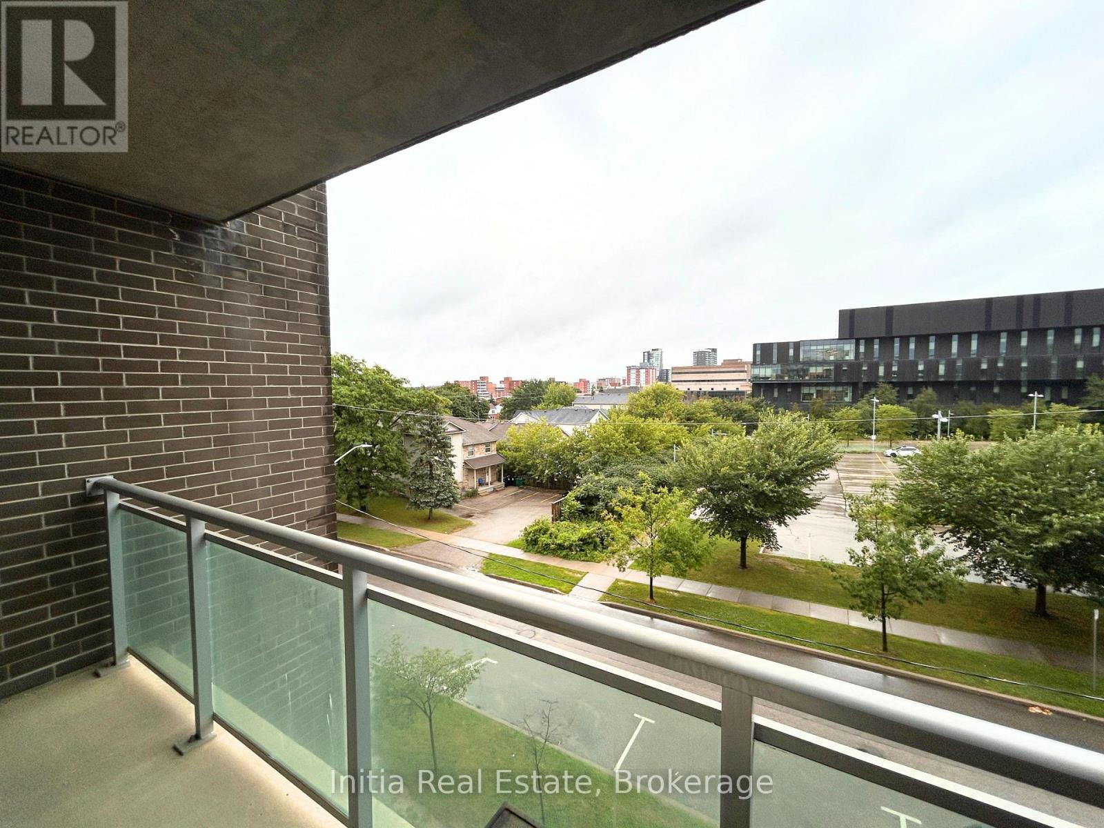 B303 - 62 BALSAM STREET