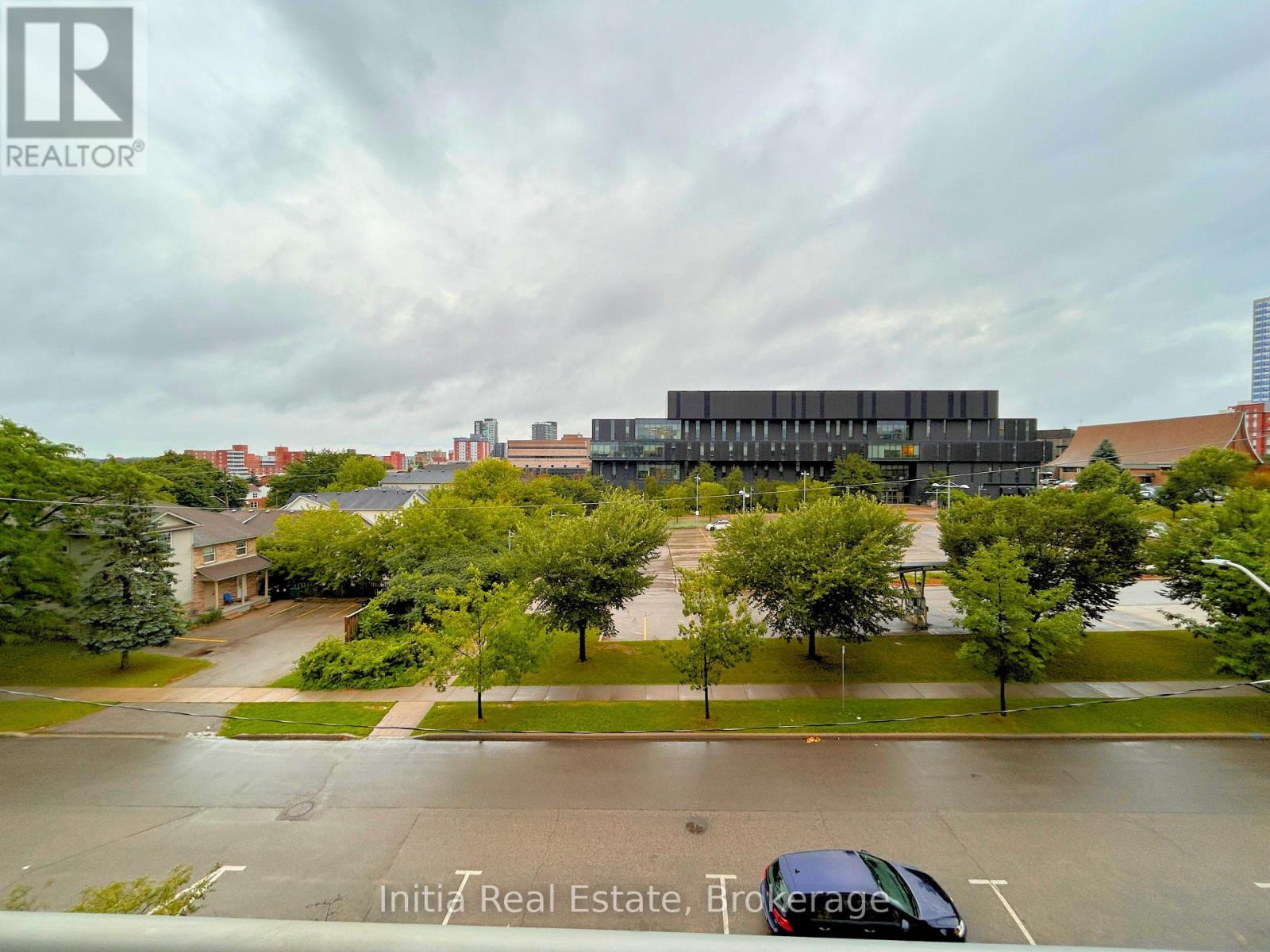 B303 - 62 BALSAM STREET