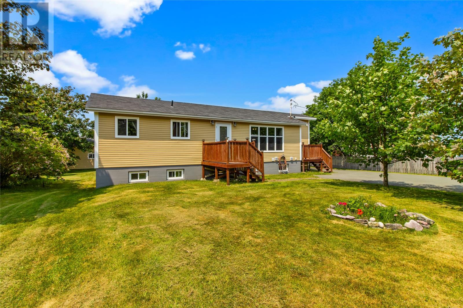 9 Cronins Place - Photo 2