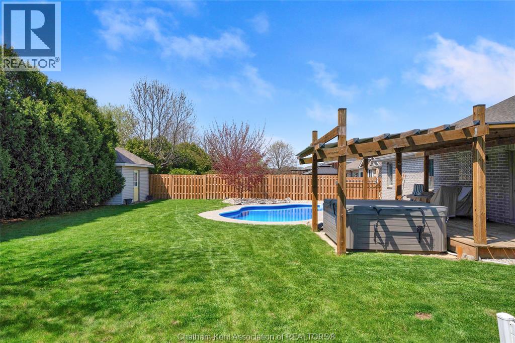 8 Windfield CRESCENT