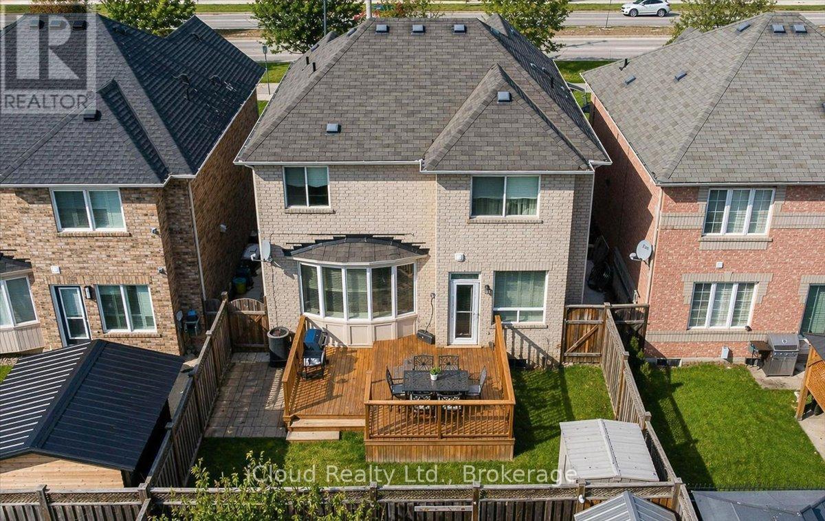 625 LAUGHREN CRESCENT