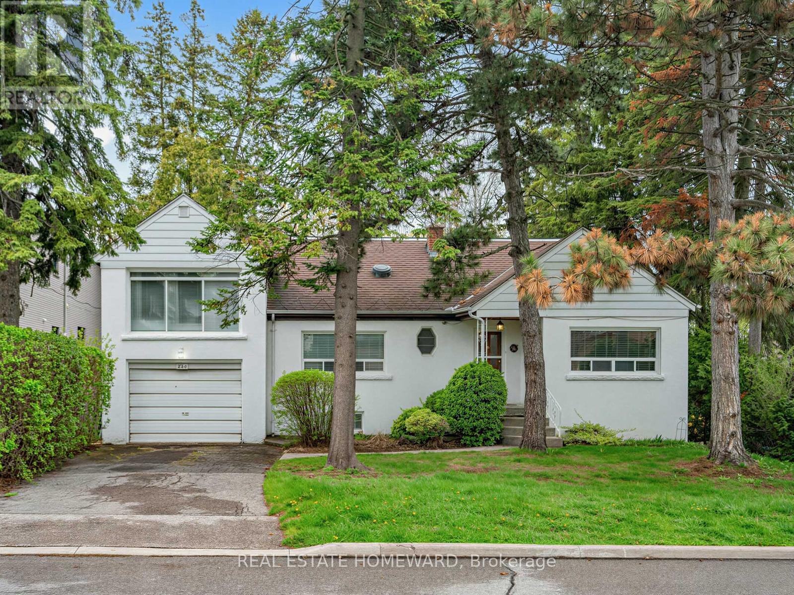 228 PEMBERTON AVENUE