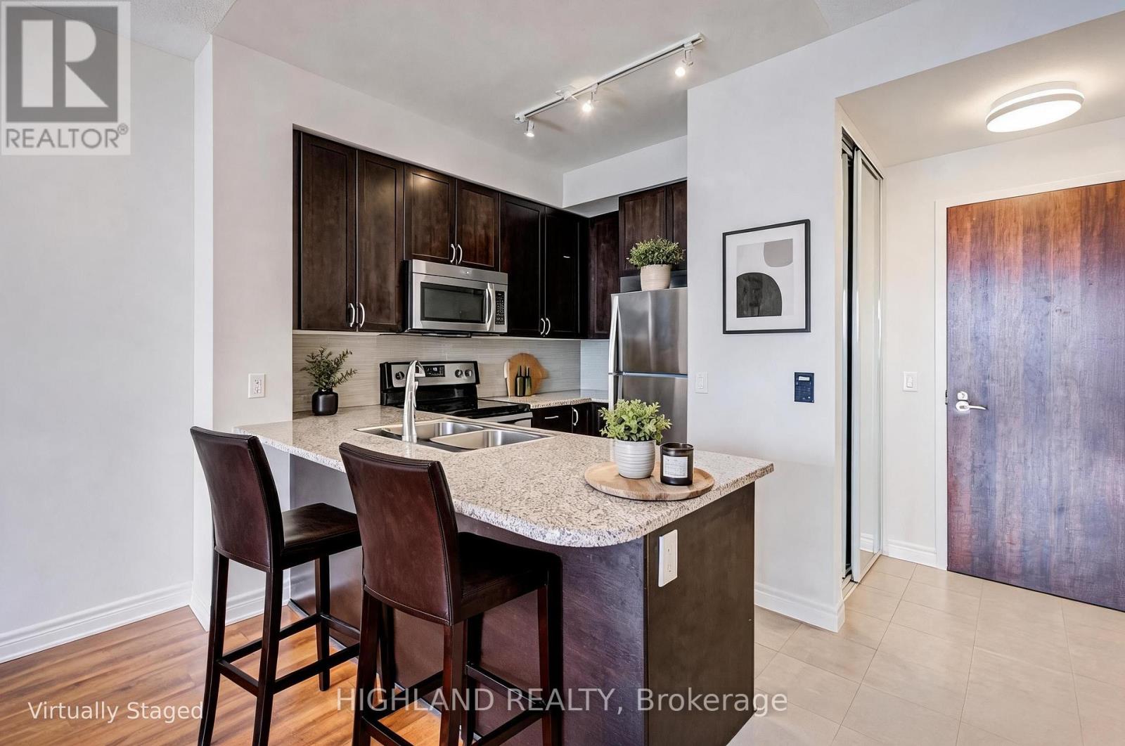 608 - 339 RATHBURN ROAD W