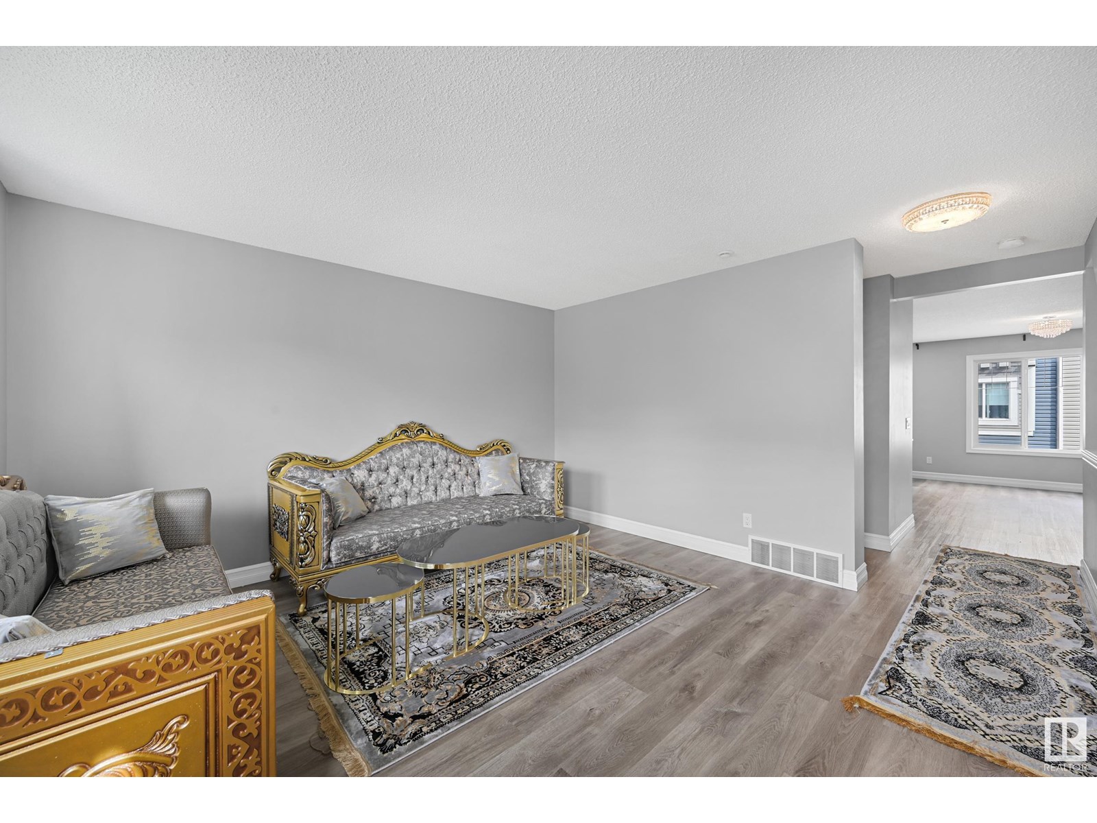#52 14621 121 ST NW