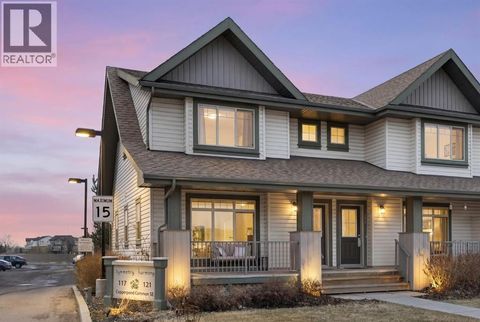 125 Copperpond Common SE Calgary AB T2Z5B6