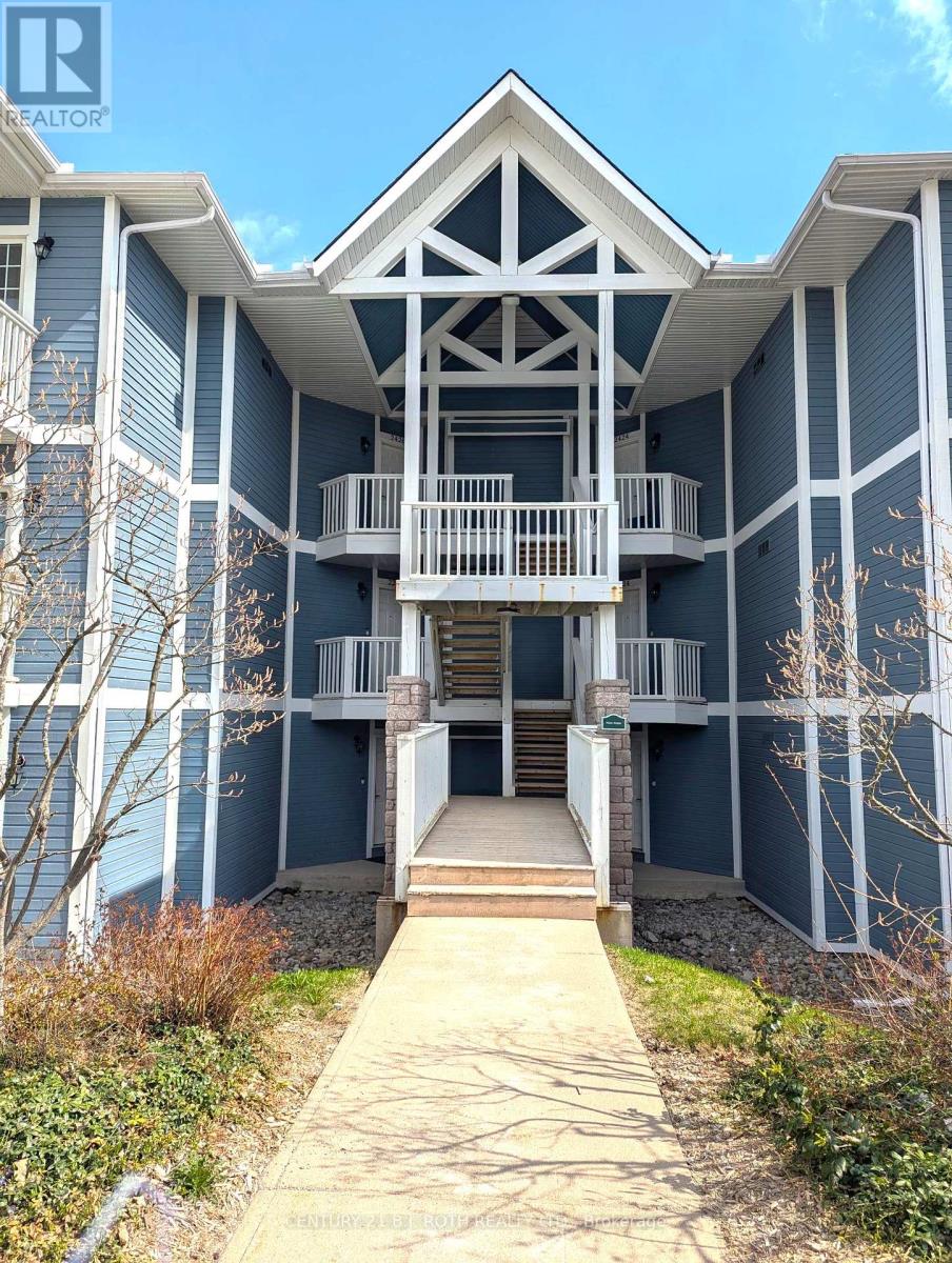2426, 2427 - 90 HIGHLAND DRIVE